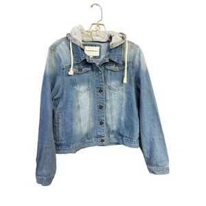 The Style Between Us blue denim jacket distinct grey hood Sz XL Juniors NWOT